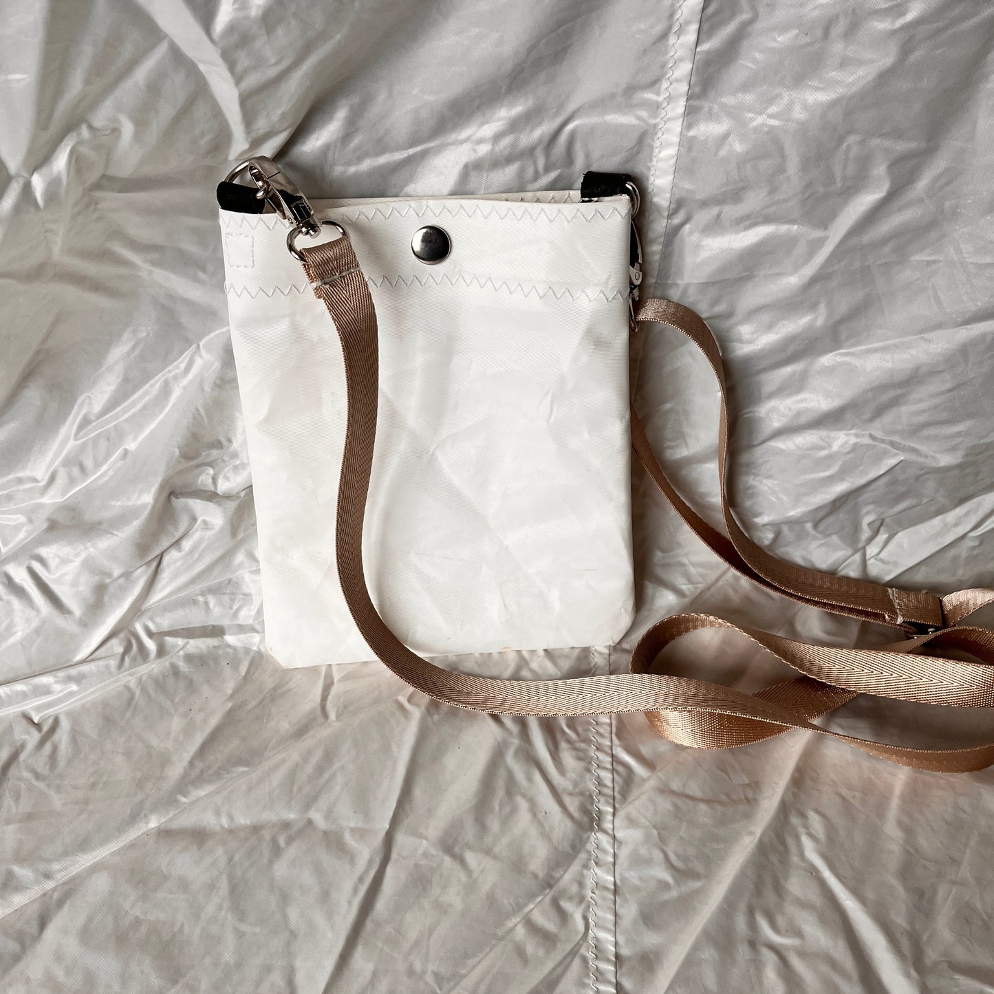 Crossbody, liten hvit