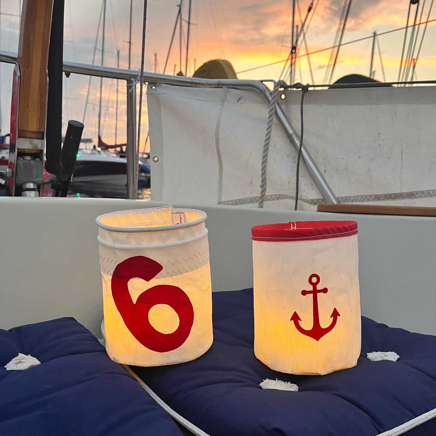 Lyslykt med blått 2-tall