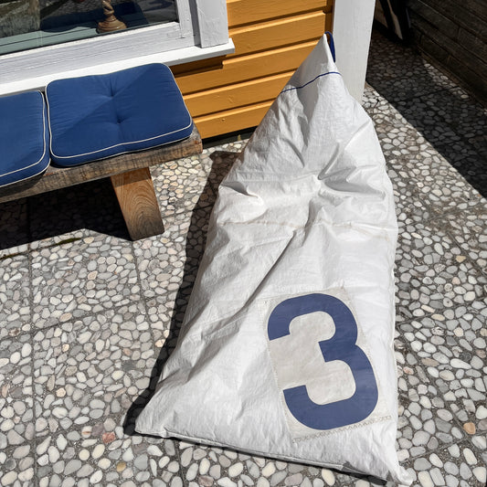 Saccosekk, med 3- tall og ferdig fylt