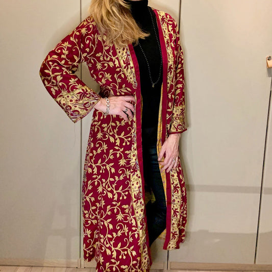 Kimono, lang. Burgunder/ gul, gyllen