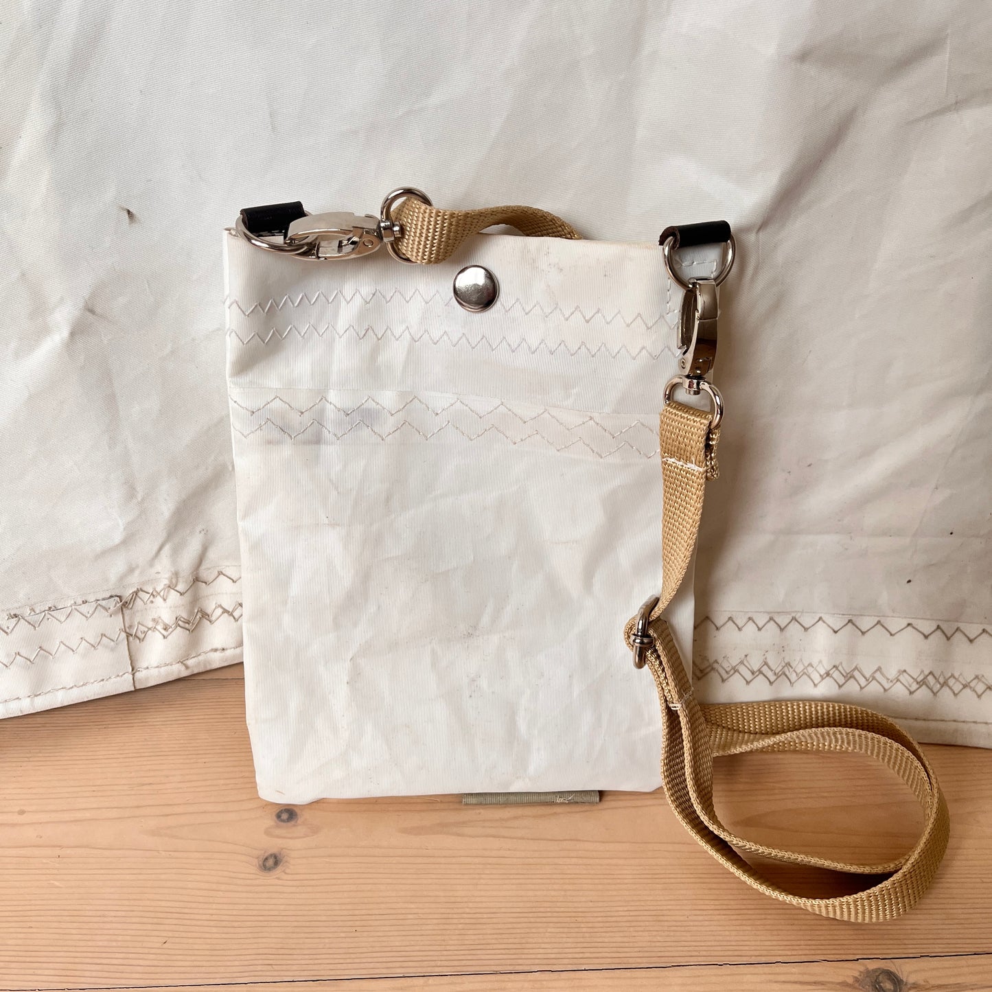 Crossbody, liten hvit