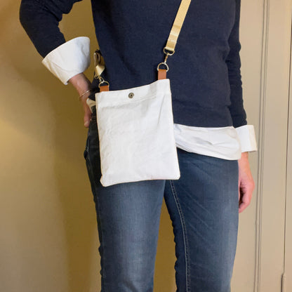 Crossbody, liten hvit