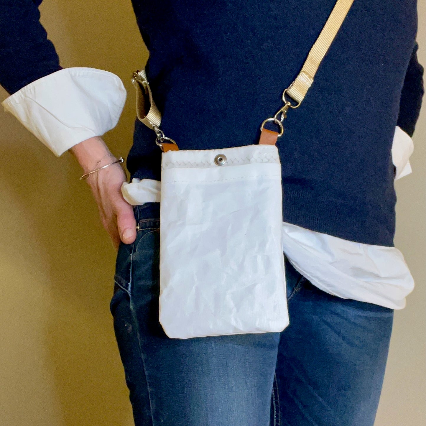 Crossbody, liten hvit