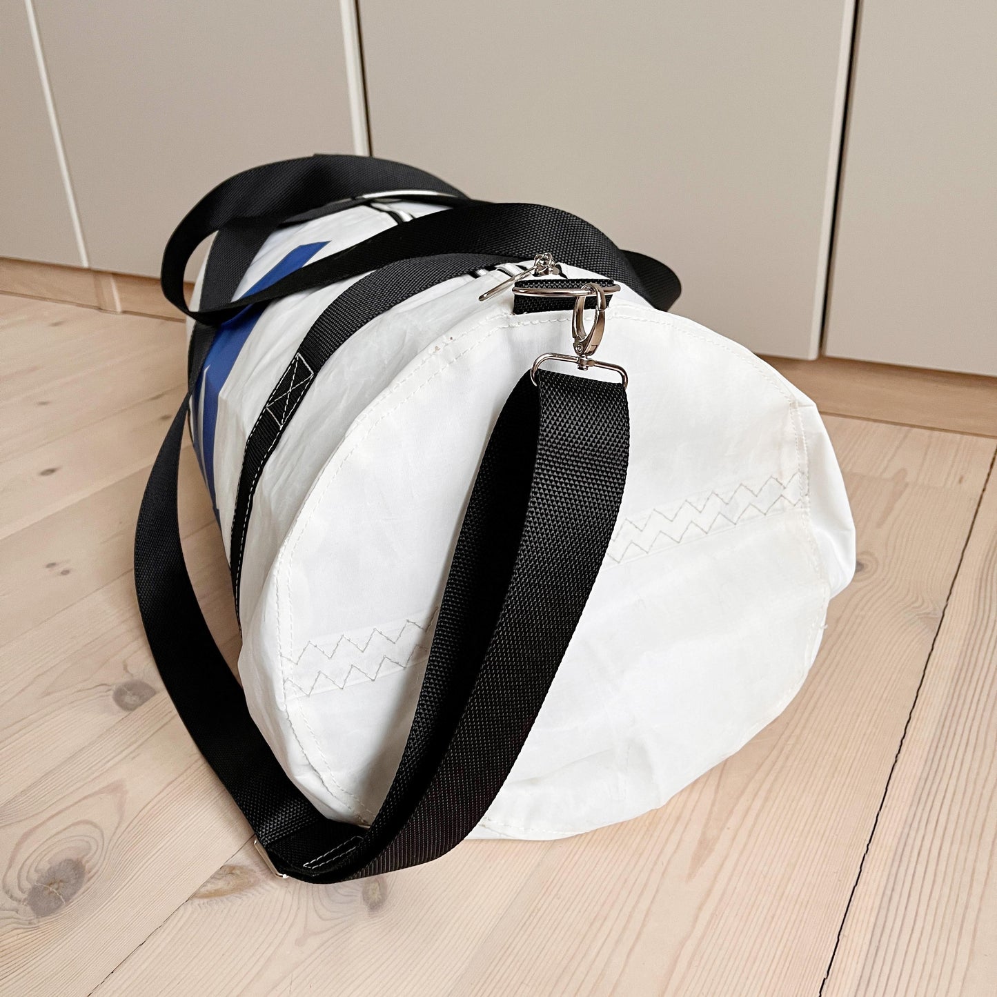 Duffelbag med 4-tall, sorte hanker