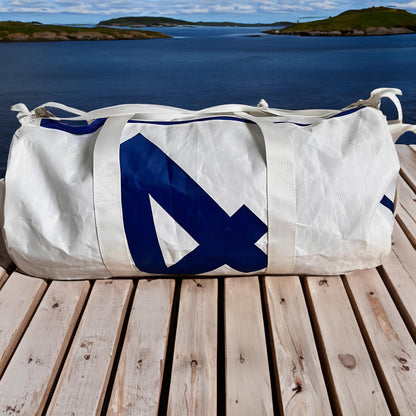 Bestillingsvare! 
Duffelbag med 4-tall, hvite hanker