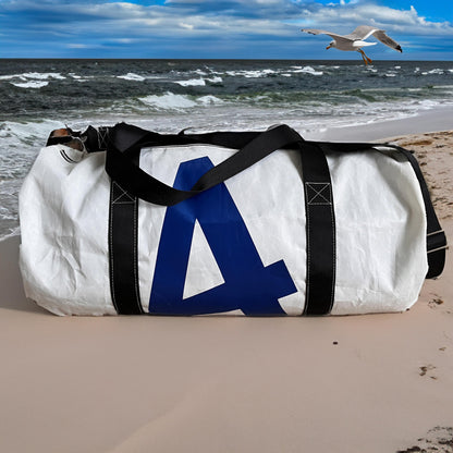 Bestillingsvare! 
Duffelbag med 4-tall, sorte hanker