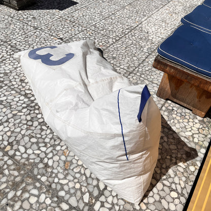 Saccosekk, med 3- tall og ferdig fylt