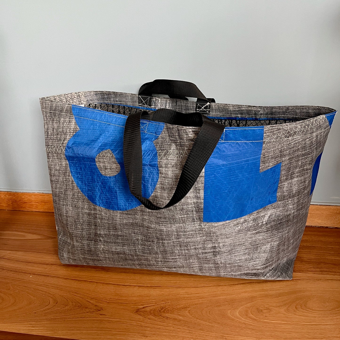 Stor "Ikeabag" med tall fra seilet