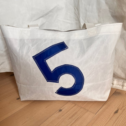 Stor bag med blått 5-tall