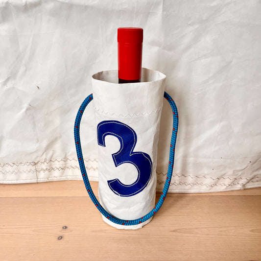 Flaske- /vinposer med blått 3-tall