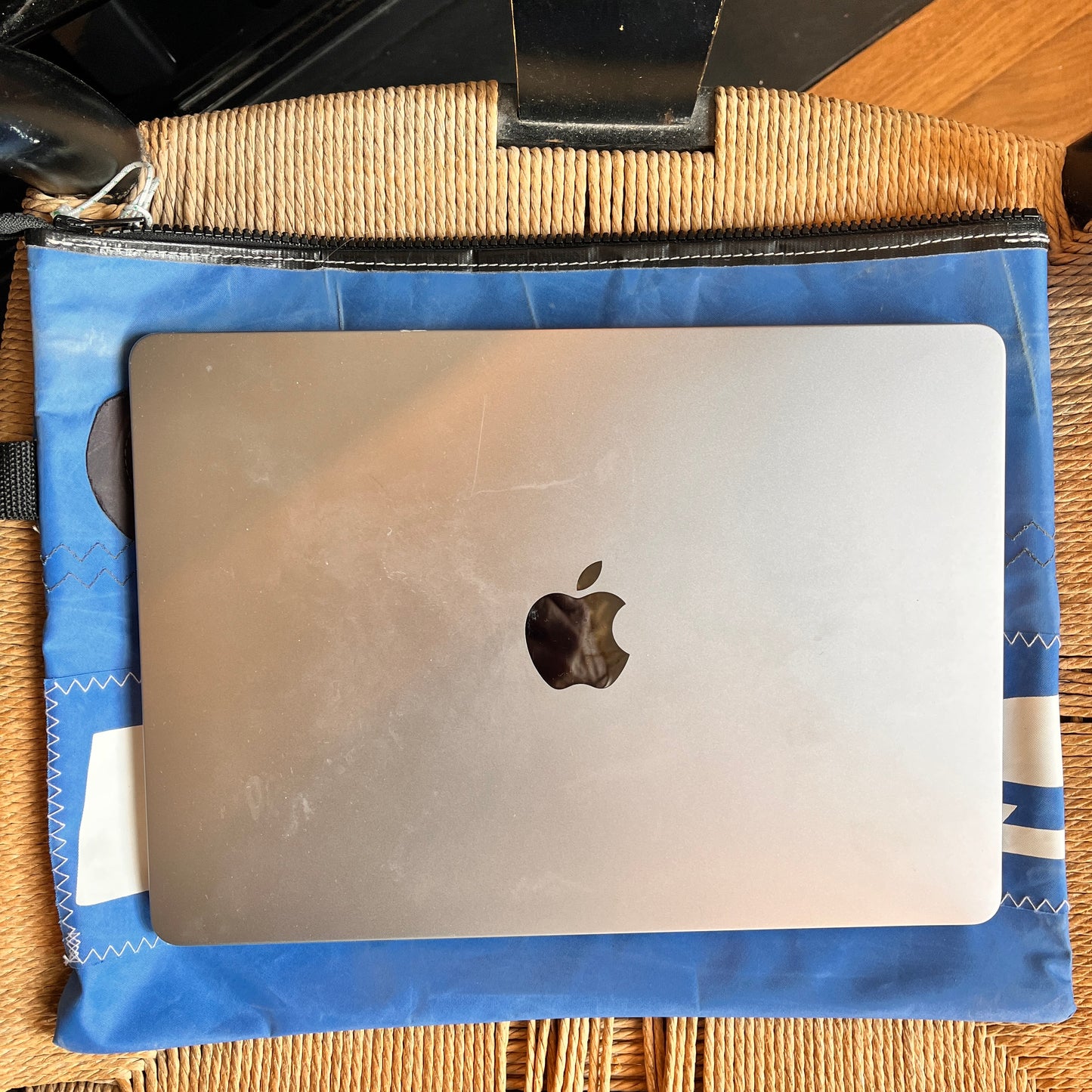 Waszp-mappe, blå fra trampoline